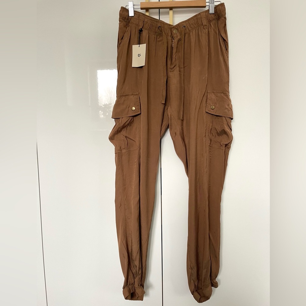 Brown Cargo Pants size XL NWT